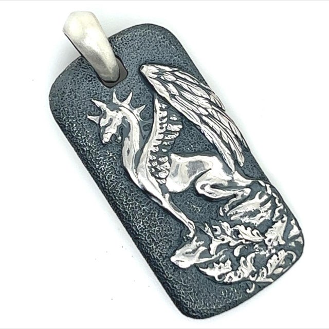 Contemporary 1990s David Yurman Estate Griffen Dog Tag Sterling Silver For Sale - Image 3 of 6