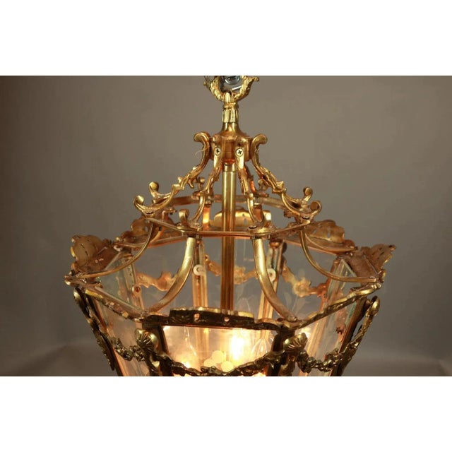 Vintage French Louis XVI Style Bronze Lantern With Elegant Gold Leaf Finish and Floral Engraved Glass For Sale - Image 10 of 11