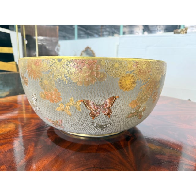 Museum Quality Japanese Gilt-Decorated Porcelain Bowl With Butterflies, Kyoto For Sale - Image 16 of 18