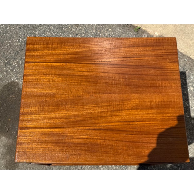 Pair of Danish Modern 1-Drawer Teak Nightstands For Sale - Image 4 of 12