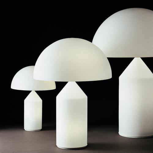Small Atollo White Glass Table Lamp by Vico Magistretti for Oluce For Sale - Image 3 of 7