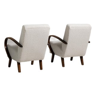 1950-1959 Czech Republic Warm Ivory Boucle Pair Of Bentwood-Arm Lounge Chairs For Sale
