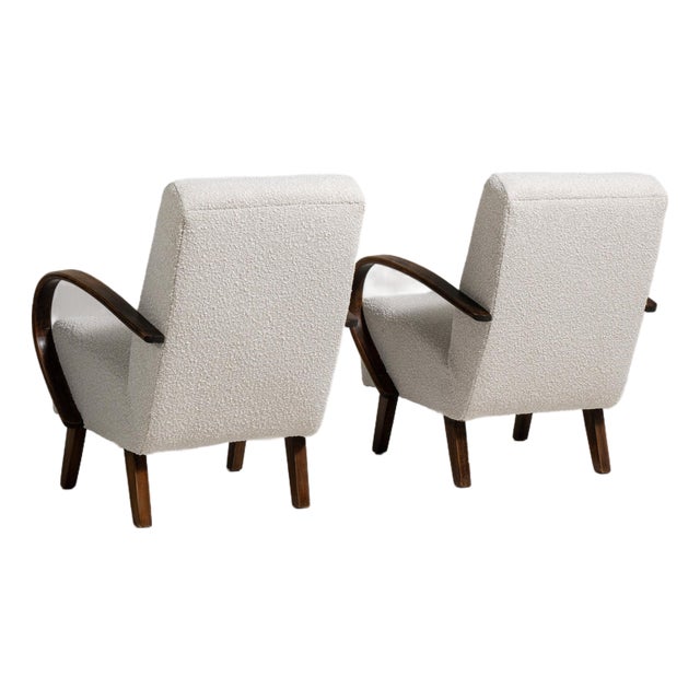 1950-1959 Czech Republic Warm Ivory Boucle Pair Of Bentwood-Arm Lounge Chairs For Sale