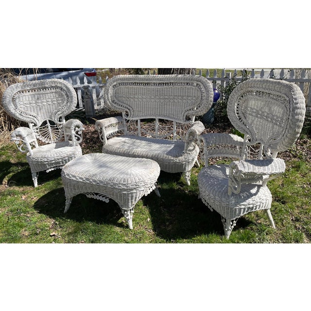 Late 19th Century 1899 Attributed to Heywood & Wakefield Wicker Loveseat, 2 Chairs and Cocktail Table Seating Group- 4 Pieces For Sale - Image 5 of 18