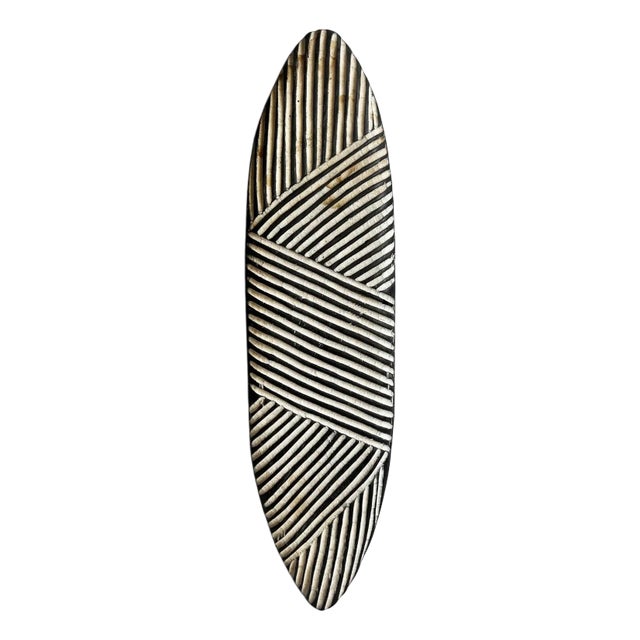 Vintage Black & White Zulu Elongated Shield For Sale