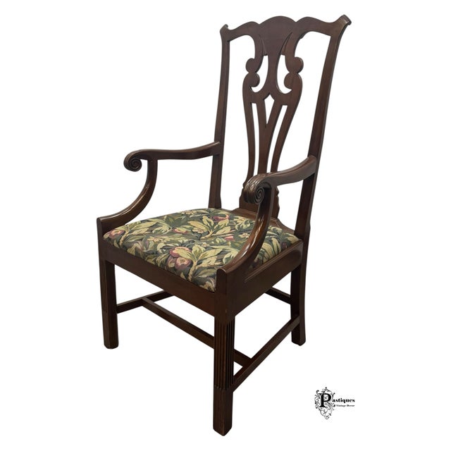 Vintage Kittinger Traditional Chippendale Style Mahogany Accent / Dining Chairs - Pair For Sale - Image 9 of 12