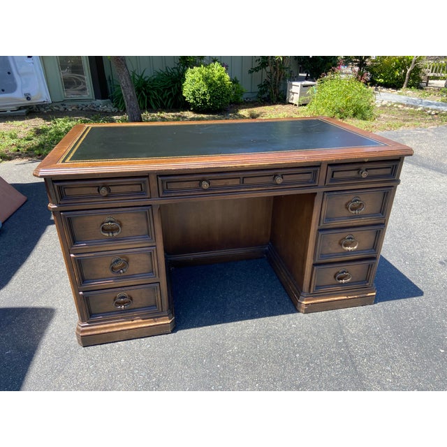 Sligh-Lowry Furniture Co. Vintage Sligh Furniture Leather Top Mid Century Modern Campaign Executive Desk For Sale - Image 4 of 12