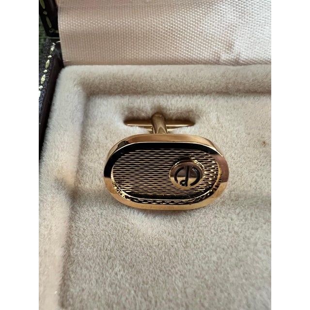 Late 20th Century Elegant Vintage Dunhill Cufflinks Gold Plated, Logo Front With Original Case For Sale - Image 5 of 9