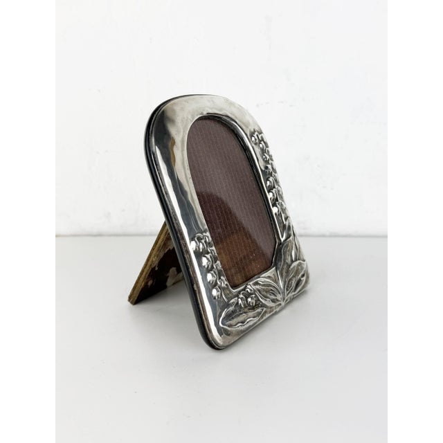 Mid-Century Modern Mid-Century Italian Sterling Silver Photo Frame with Lily of the Valley Motif, 1950s For Sale - Image 3 of 12
