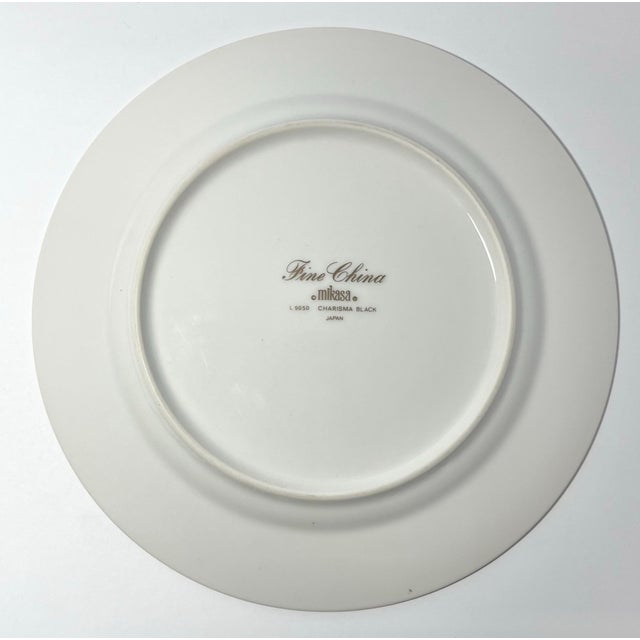 Mikasa 1980s Mikasa “Charisma, Black” Porcelain Dinner Plates - Set of 8 For Sale - Image 4 of 5
