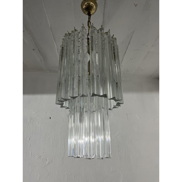 Mid-Century chandelier attributed to Venini in three-lobed Murano glass, 1960s 4 lights, E14 and E 27 bulbs, metal...