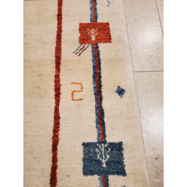 Late 20th Century Vintage Persian Gabbeh Handmade Oriental Creamy Ivory Rug For Sale - Image 5 of 7