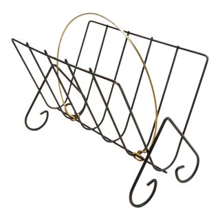 Vintage Mid-Century Modern Metal Wire Magazine Rack For Sale