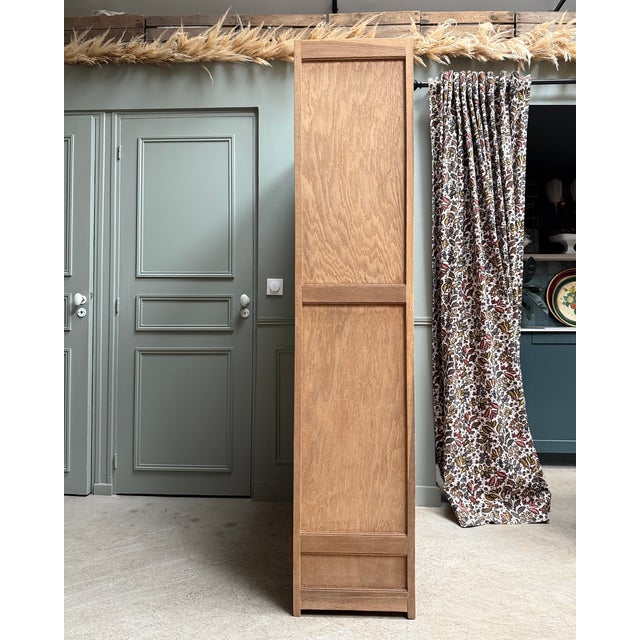 Art Deco Display Cabinet in Natural Oak, 1930s For Sale - Image 13 of 18