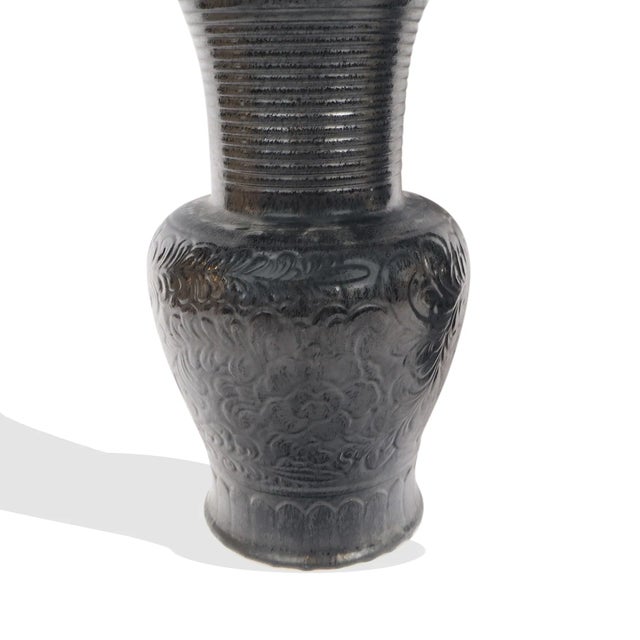 Late 20th Century Chinese Black Glazed Porcelain Dragon Vases – A Pair For Sale - Image 4 of 12