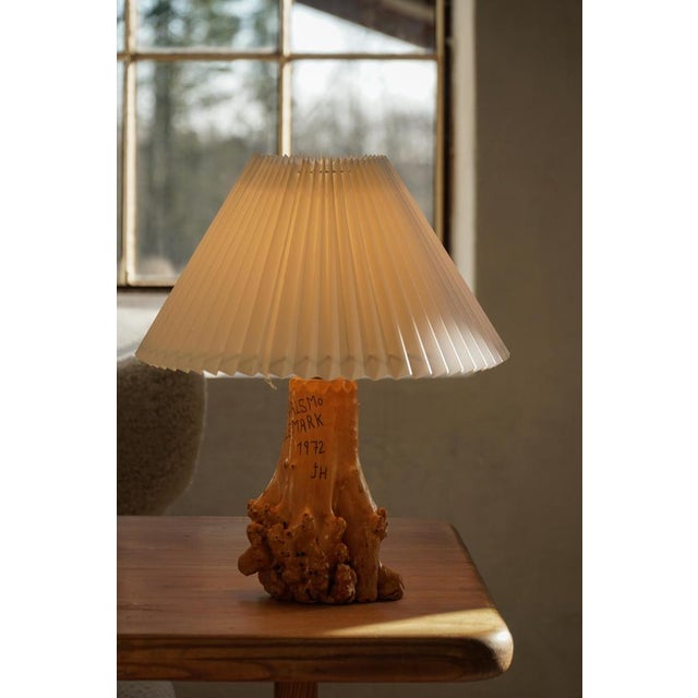 Scandinavian Modern Carved Wooden Table Lamp with Engraved Inscription, 1972 For Sale - Image 11 of 18