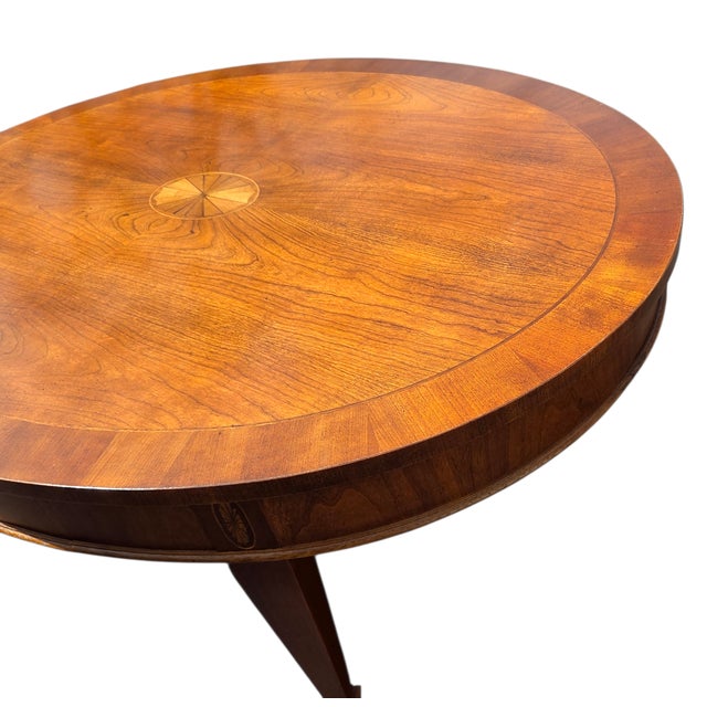 1980s Hekman Copley Place Mahogany and Yew Inlaid Oval Coffee Table For Sale - Image 13 of 14