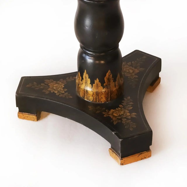 Late 20th Century 20th Century Chinese Style Black Lacquer Gilt Hand Painted Small Round Side Table For Sale - Image 5 of 9