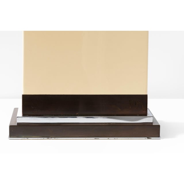 Mid-Century Modern French Rectangular Cream Resin Table Lamp by Jean-Claude Mahey, 1970s For Sale - Image 3 of 6