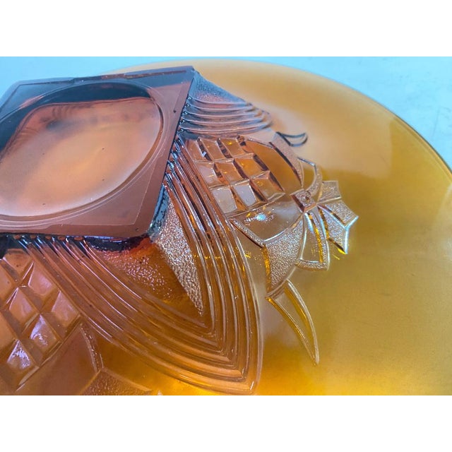 French Art Deco Glass Dish, 1940 For Sale - Image 3 of 16