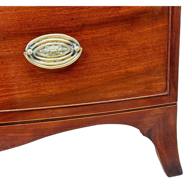 George III Bowfront Mahogany Chest of Drawers, 1790 For Sale - Image 10 of 12