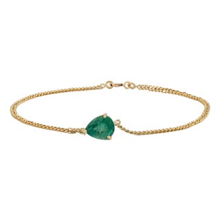 14k Yellow Gold 1.85Ct Emerald Solitaire Teardrop Curb Chain Bracelet For Sale