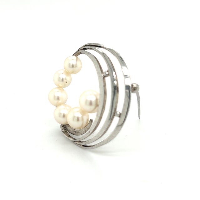 1990s Mikimoto Estate Akoya Pearl Brooch Pin Sterling Silver For Sale - Image 4 of 9