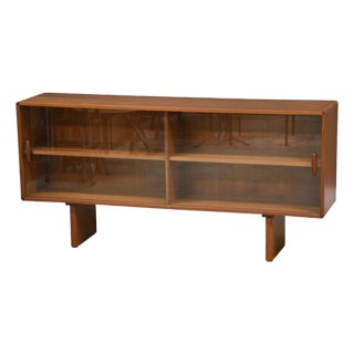 1960s Danish Modern Teak Bookcase Display Cabinet by Dyrlund For Sale