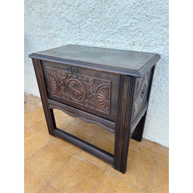 Spanish Renaissance Revival Carved Oak Chest with Lift Top, Early 20th Century For Sale - Image 14 of 16