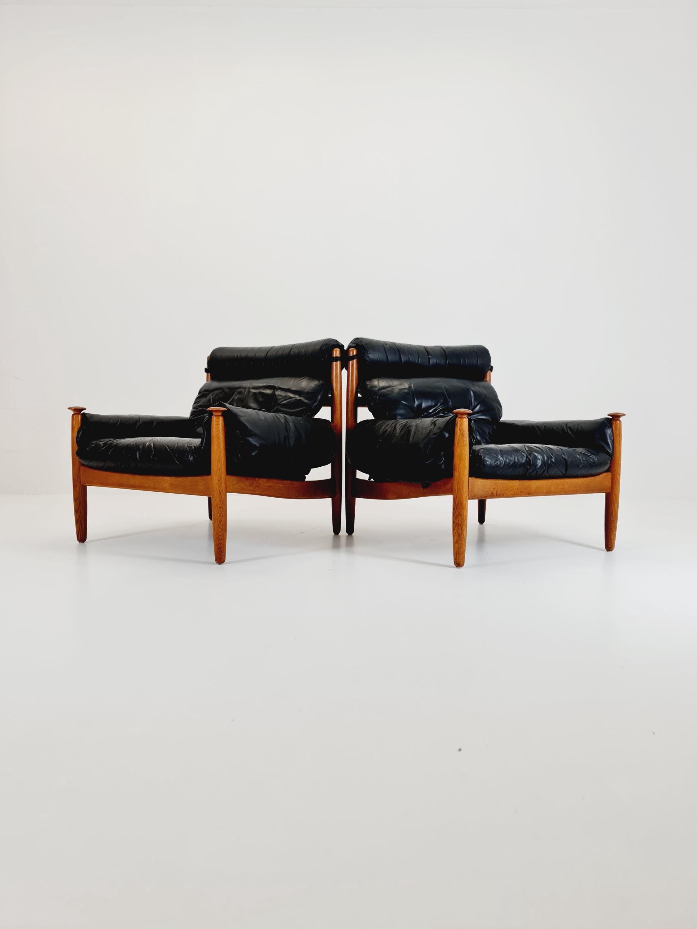 Mid-Century Lounge Chairs in Leather and Oak by Eric Merthen for