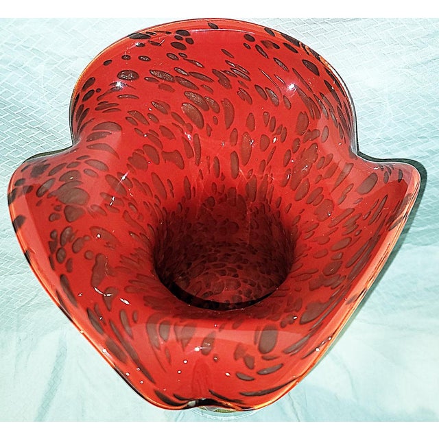 1970s Murano Style Tulip Vase For Sale - Image 4 of 10