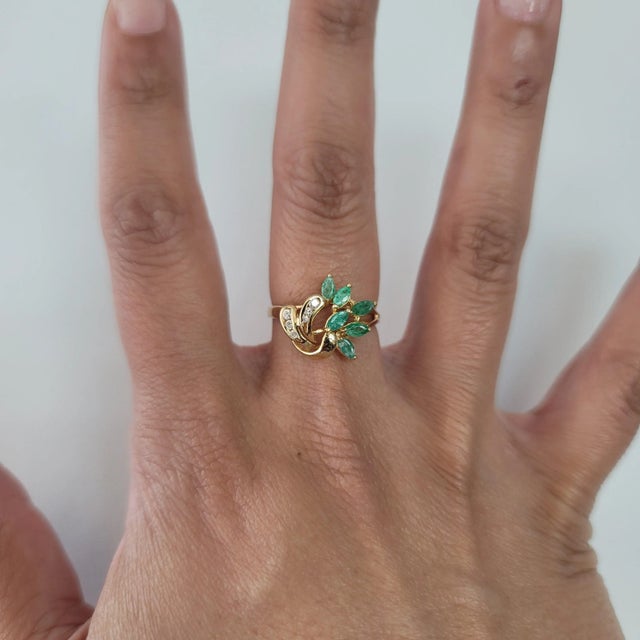 ♥ Product Summary ♥ Main Stone: Emerald & Diamonds Approx. Carat Weight: 1.00cttw Band Material: 14k Yellow Gold Stone...
