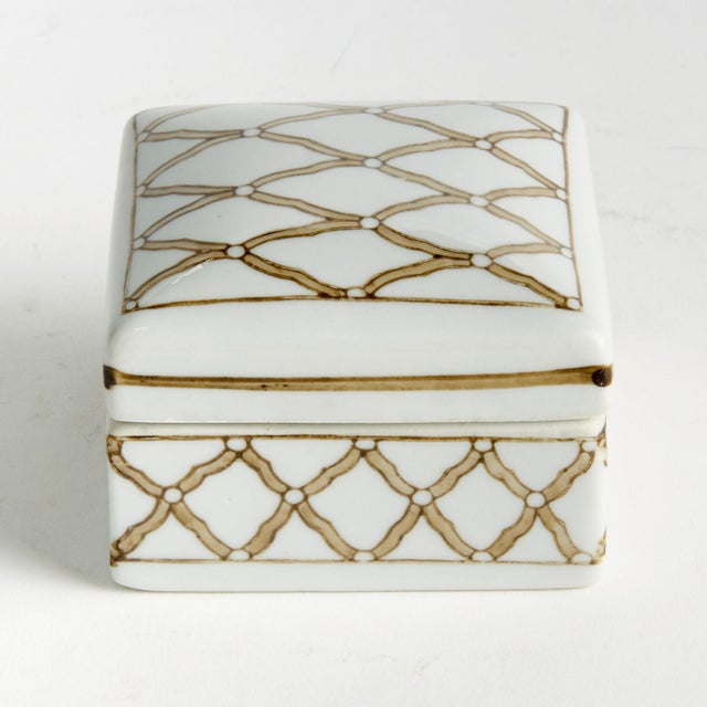 Ceramic Province Lidded Boxes St/3 For Sale - Image 7 of 8