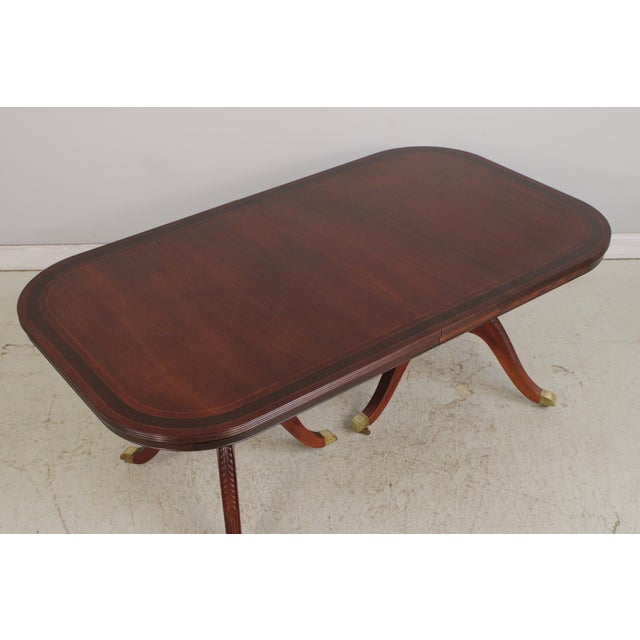 Banded Border Mahogany Dining Room Table For Sale - Image 4 of 18