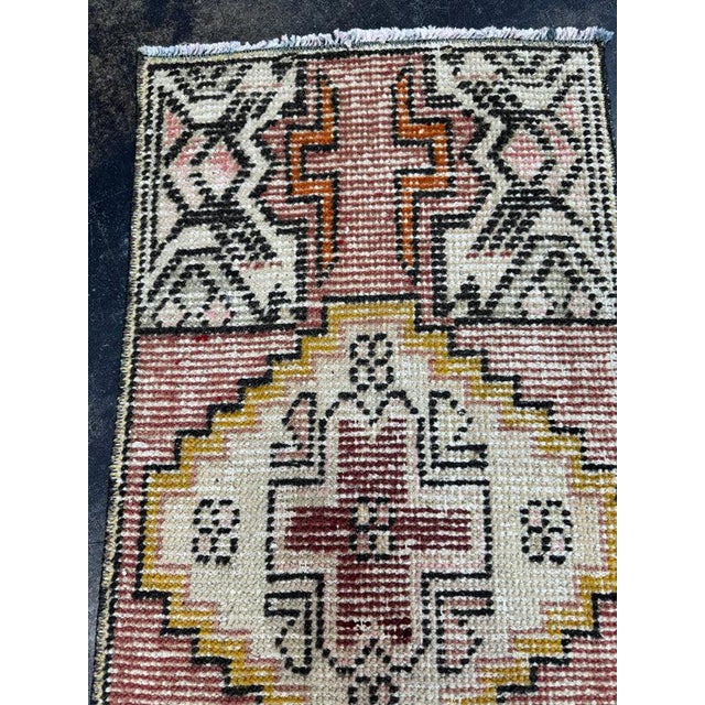 Contemporary Turkish Yastik Rug 1'5" x 2'11" For Sale - Image 3 of 5