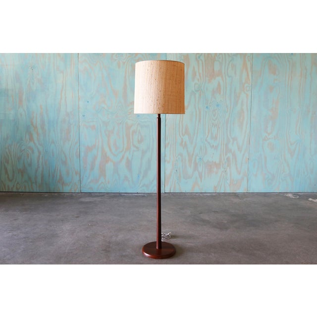 1960s Jane and Gordon Martz Walnut Floor Lamp With Original Shade Mid Century Modern For Sale - Image 4 of 12