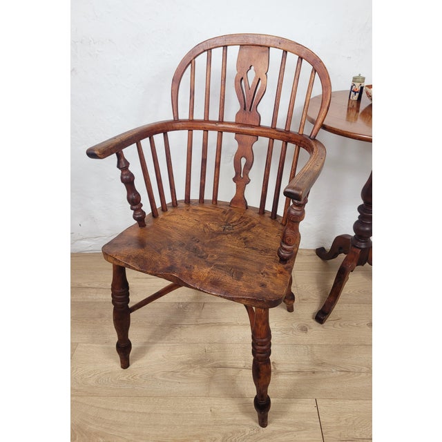 This is an exquisite 19th century Windsor armchair, with many timeless Victorian period features. Displaying a gorgeous...