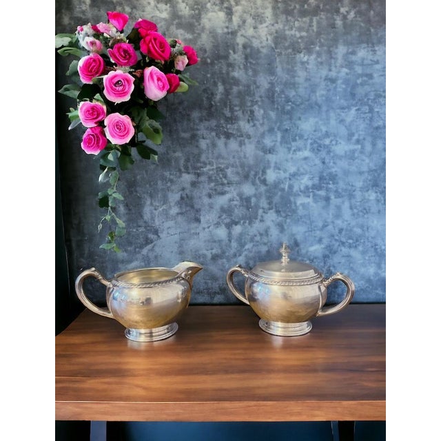 English 1940s Oneida Silver Plate Sugar Bow & Creamer For Sale - Image 3 of 5