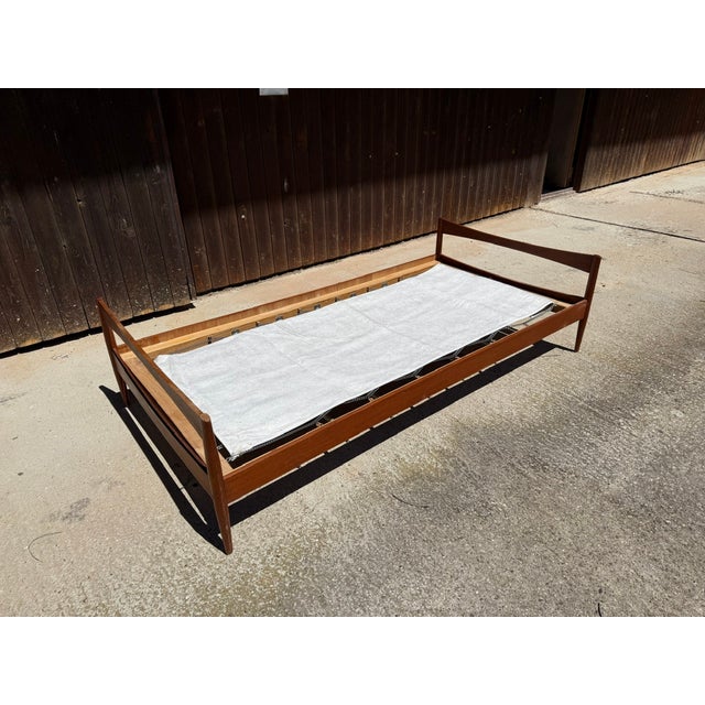 Brown Mid-Century Modern Scandinavian Model Dagmar Teak Bed, 1960 For Sale - Image 8 of 18