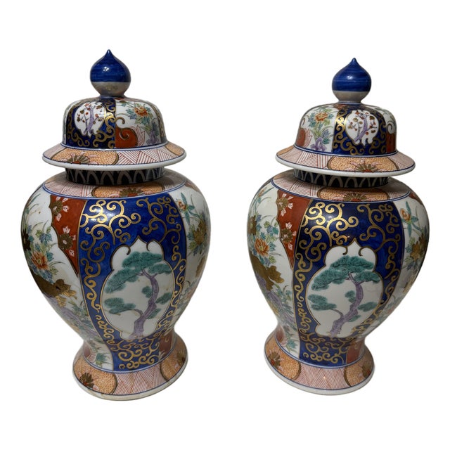 Pair of Japanese Imari Porcelain Covered Vases / Ginger Jars With Lids by l.j For Sale
