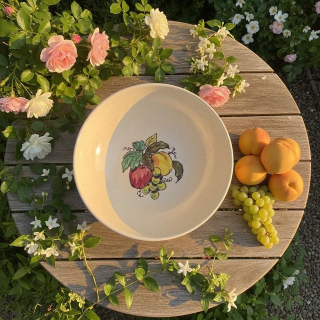 Farmhouse Vintage Metlox Poppytrail Provincial Large Serving Bowl-California Pottery-Fruit For Sale - Image 3 of 11