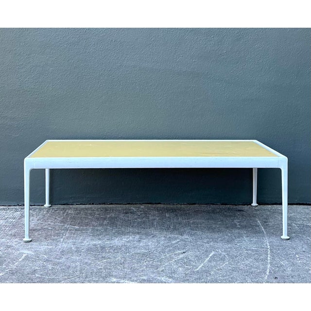 This iconic 1966 Series coffee table, designed by Richard Schultz for Knoll, is a landmark of Mid-Century Modern design....