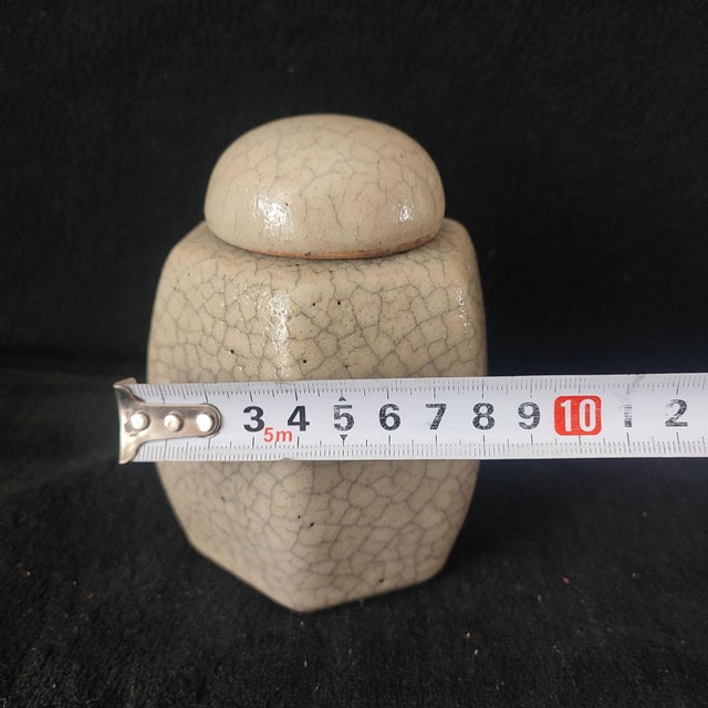Chinese Ceramic Pot,Ge Ware Crackle Glaze Celadon Tea Jar For Sale - Image 10 of 10