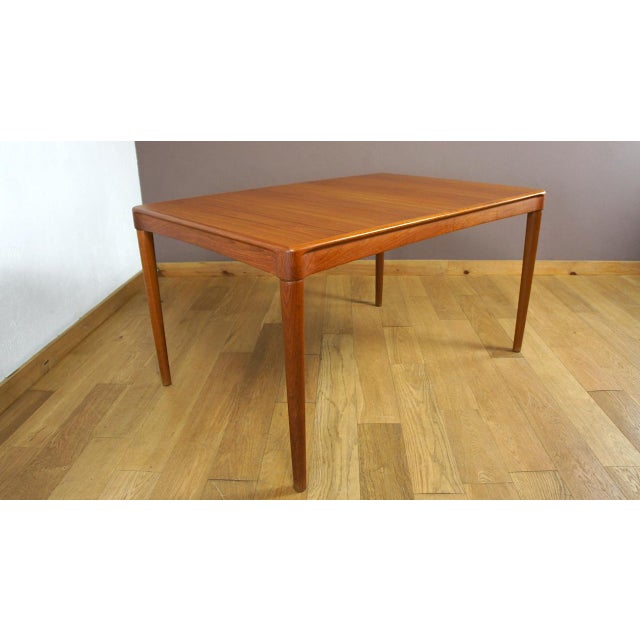 Danish Teak Dining Table by Henry Walter Klein for Bramin, 1960, in Very Good conditions. Designed 1960 to 1969 This piece...