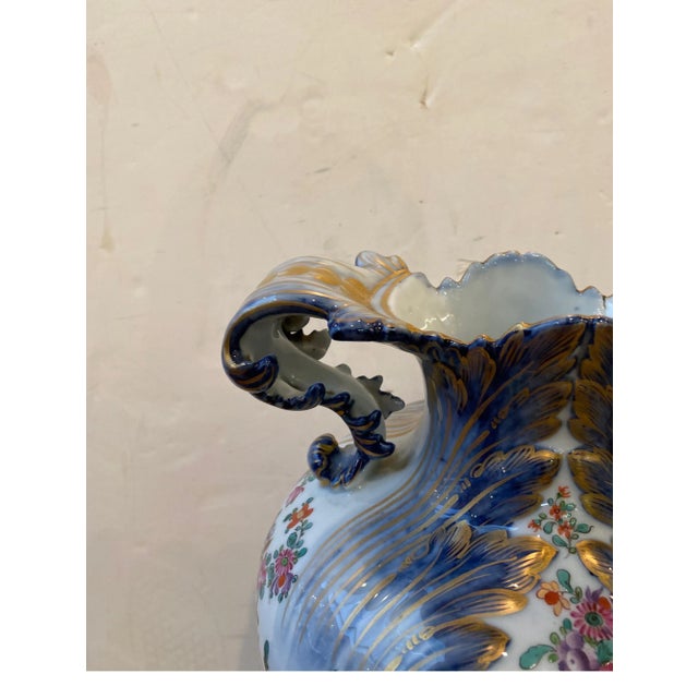 Late 19th Century Naples Capodimonte Porcelain Armorial Urns - A Pair For Sale - Image 10 of 13