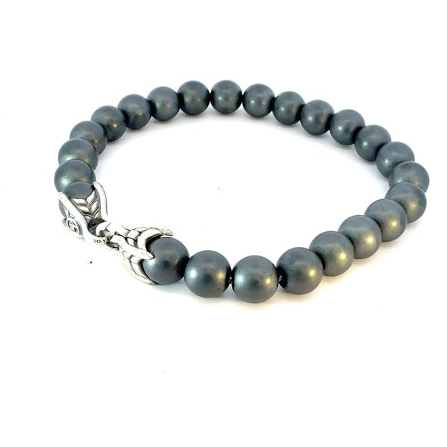 1990s 1990s David Yurman Hematite Prayer Beads Bracelet 8" 8 mm Sterling Silver Estate For Sale - Image 5 of 6