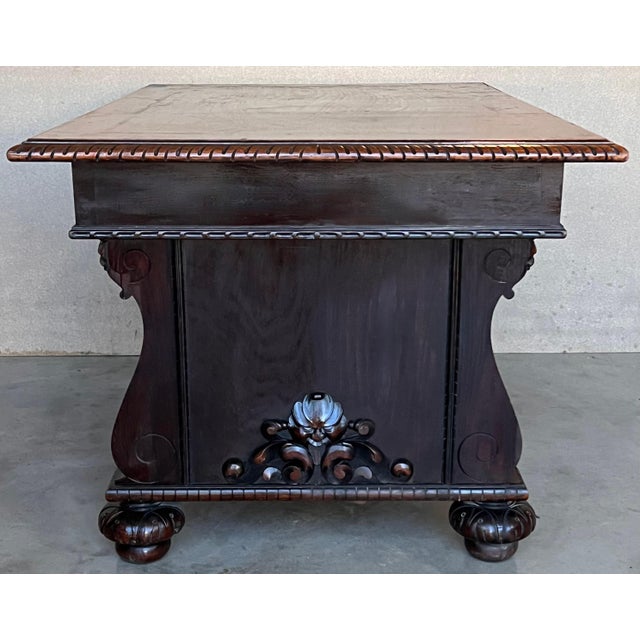 Wood 19th Century French Renaissance Desk with Three drawers For Sale - Image 7 of 18