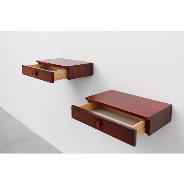 1960s Mid-Century Modern Danish Wall-Mounted Nightstands in Walnut, 1960s, Set of 2 For Sale - Image 5 of 15