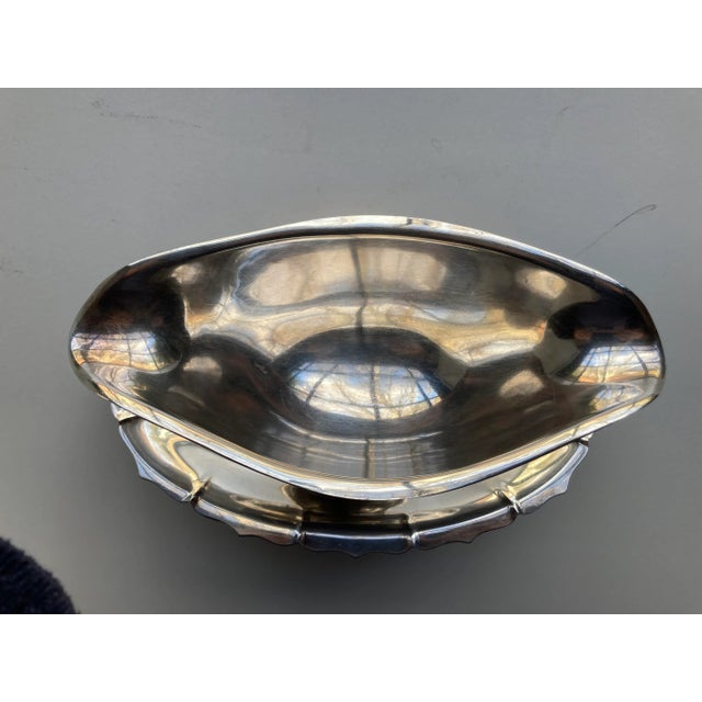 Vintage International Silver Plate Gravy Boat For Sale - Image 4 of 7