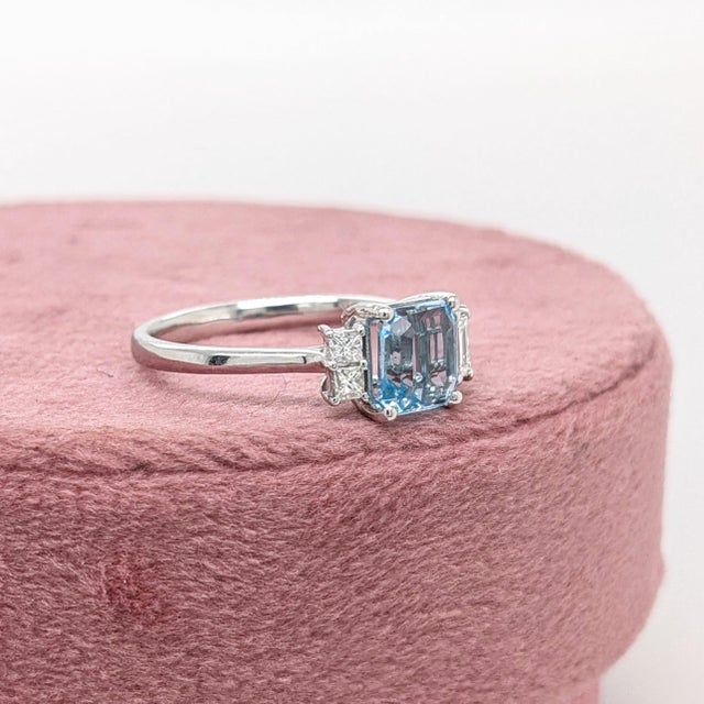 Blue 1ct Emerald Cut Aquamarine Ring With Diamond Accents: Solid 14k Gold, 6.5x5.5mm, Size 6.75 For Sale - Image 8 of 10
